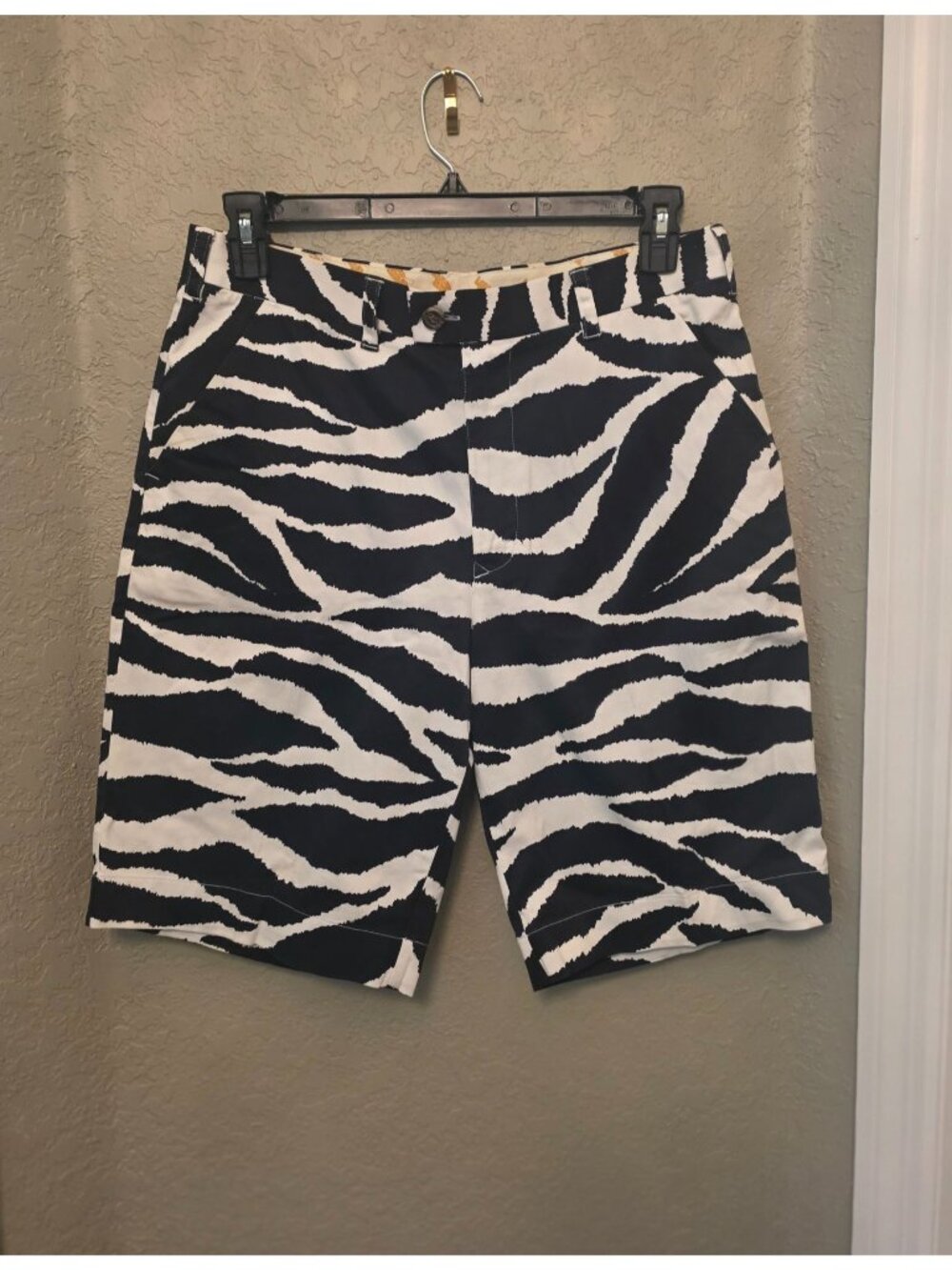 Loudmouth Golf Men's Black White Tiger Print Golf Shorts 34 GUC